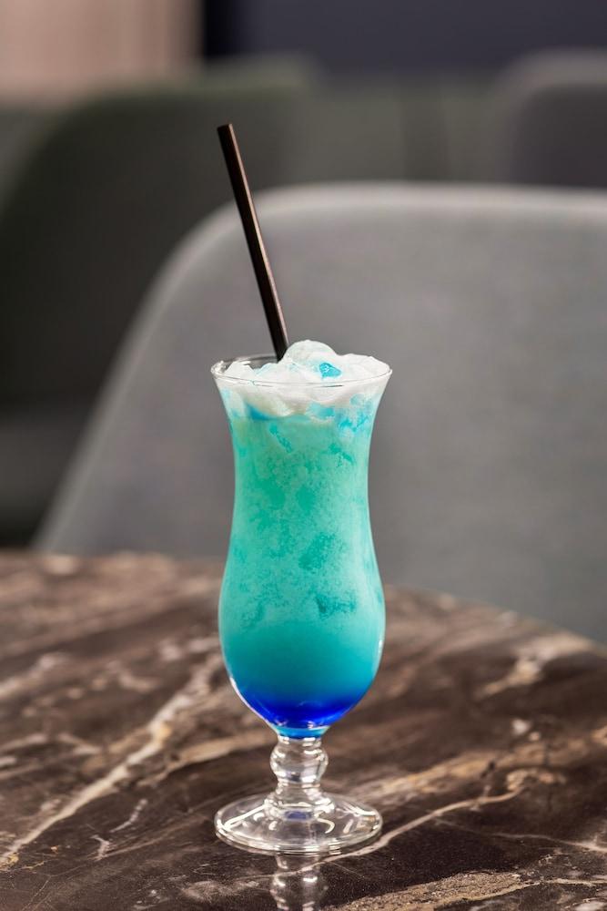 Acom-Hotel Viena Exterior foto Blue Hawaii
